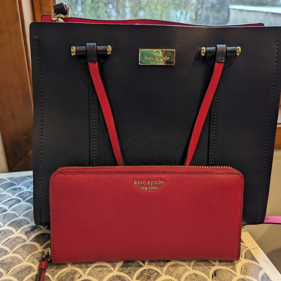 Like new: Kate Spade Mini Navy Vintage Satchel - Picture 6 of 8
